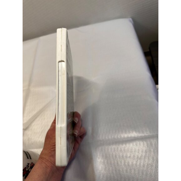 Saint Nicholas A Story of Joyful Giving Veggietales Veggie Tales DVD Preowned - Picture 6 of 9